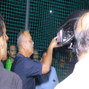 Leverage: Master Digi Bowling Machine: Advanced Digital Cricket Bowling Machine for Professional Training & Practice