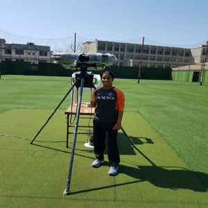 Leverage: Master Digi Bowling Machine: Advanced Digital Cricket Bowling Machine for Professional Training & Practice