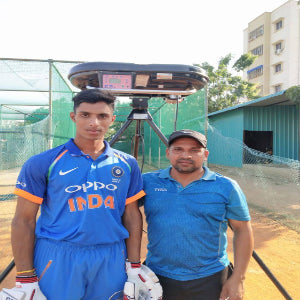 Leverage: Master Digi Bowling Machine: Advanced Digital Cricket Bowling Machine for Professional Training & Practice
